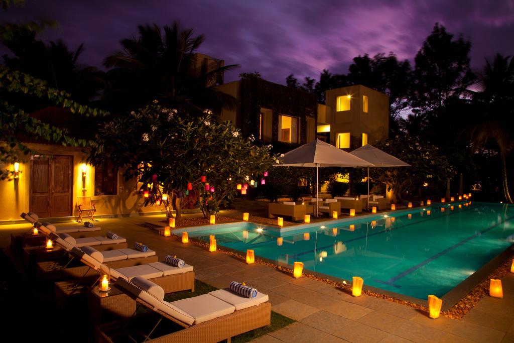 Shreyas Retreat Hotel Nelamangala Exterior photo