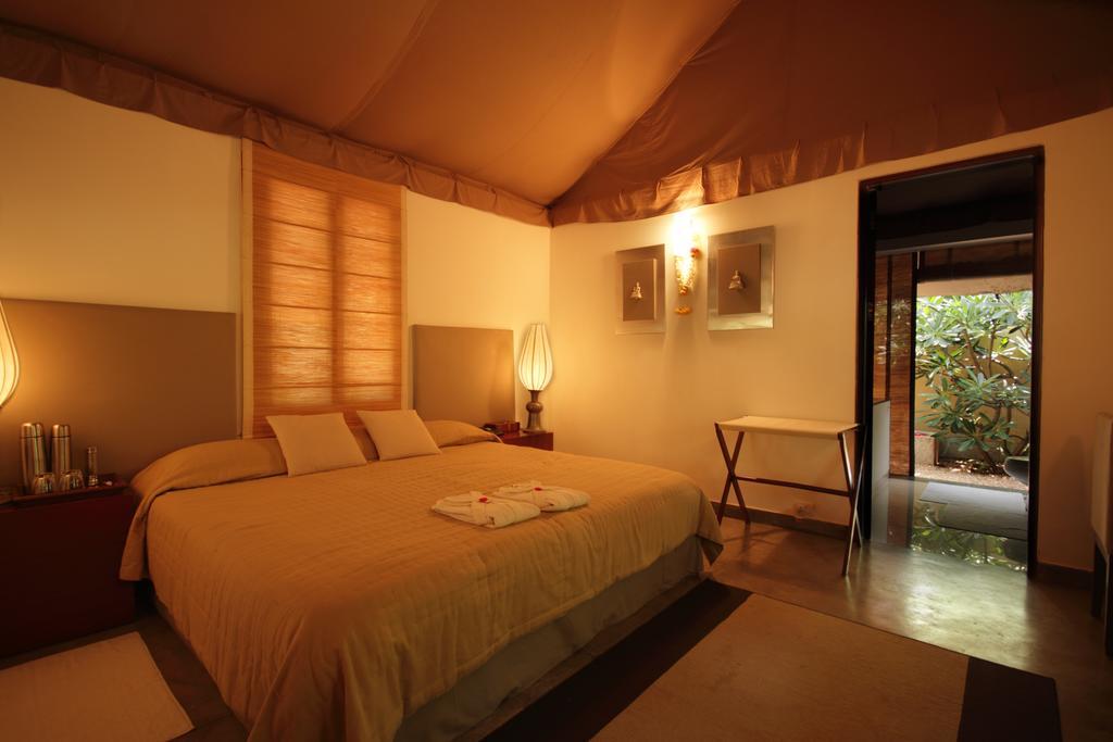 Shreyas Retreat Hotel Nelamangala Room photo
