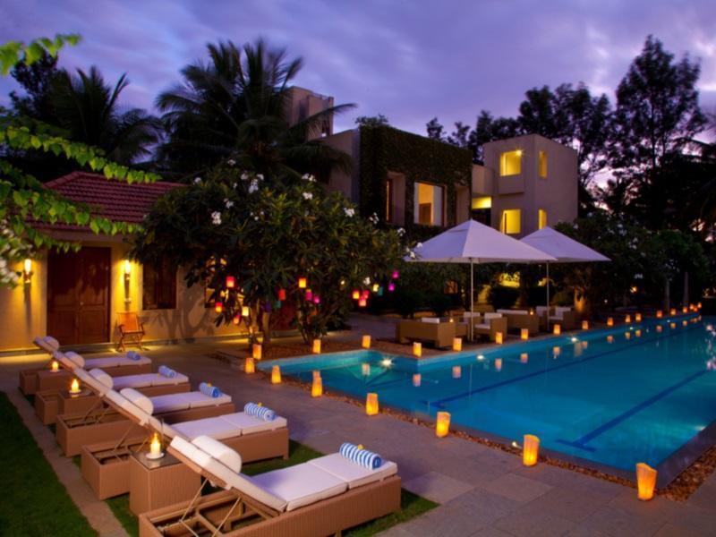Shreyas Retreat Hotel Nelamangala Exterior photo