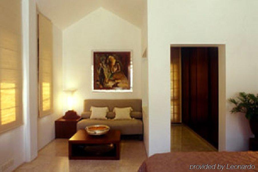 Shreyas Retreat Hotel Nelamangala Exterior photo
